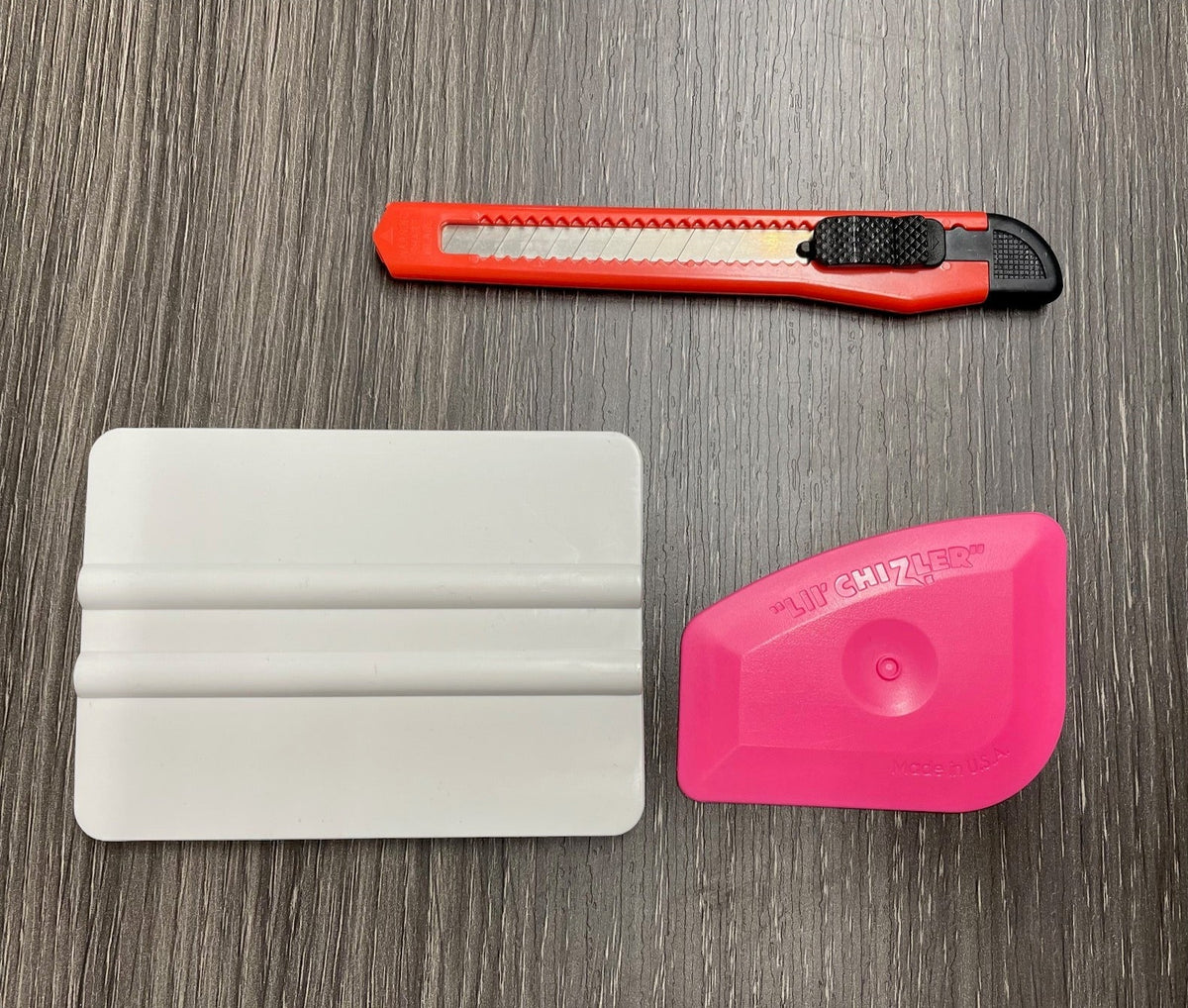 White Squeegee vinyl applicator Lil&#39; Chizler and Retractable Safety Knife Tool Kit